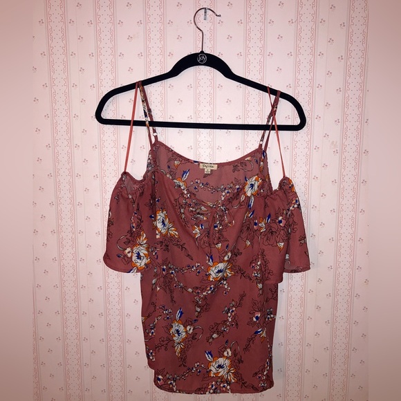 Fun off-the-shoulder floral blouse! Size medium - Picture 1 of 6